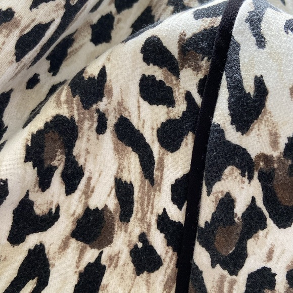 White House Black Market Leopard Print Pencil Skirt - Picture 9 of 16